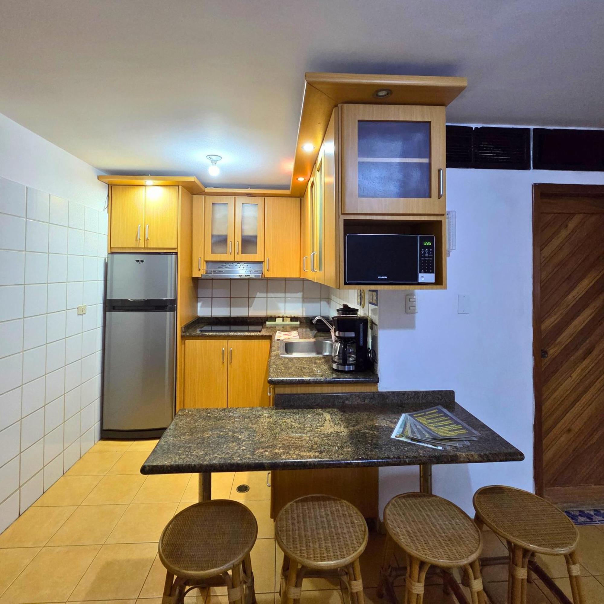 Tucacas, Frente Al Mar, Piscina Y Playa Privada Διαμέρισμα Εξωτερικό φωτογραφία