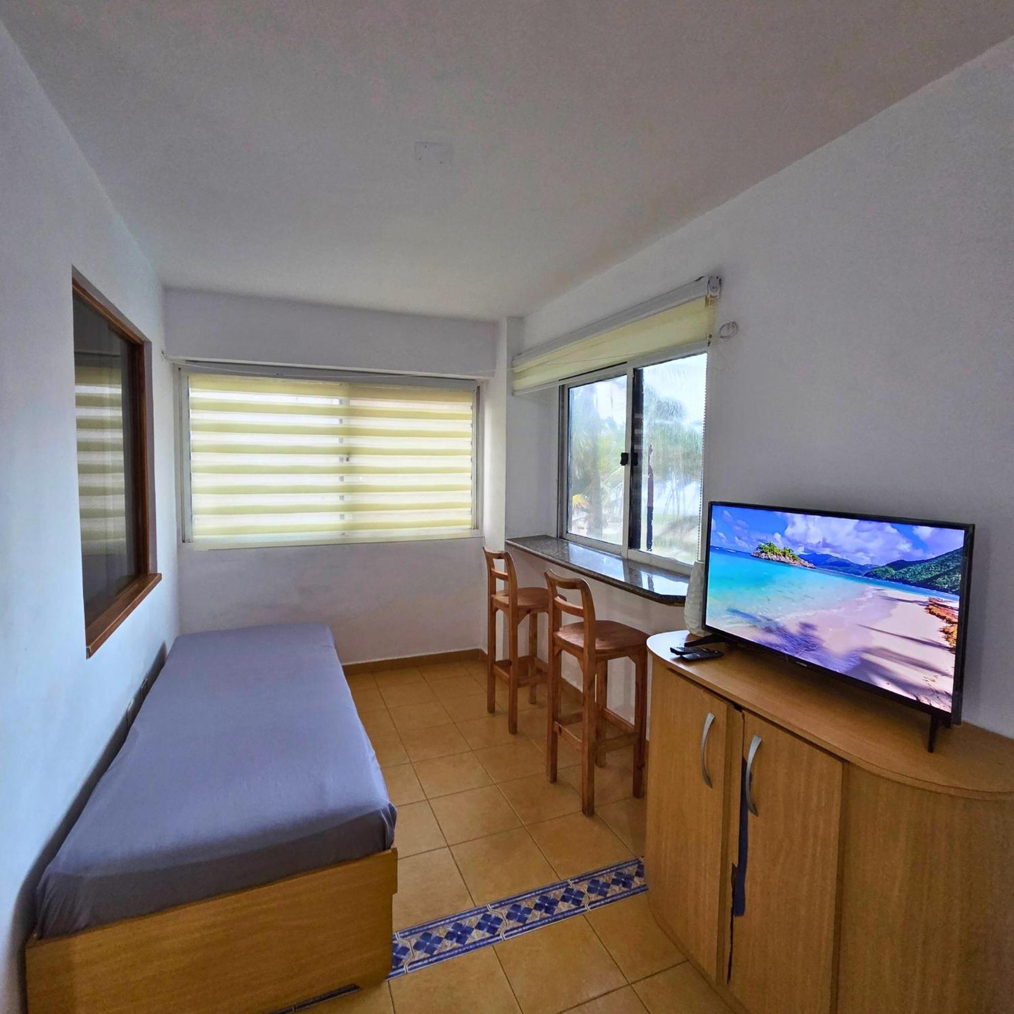 Tucacas, Frente Al Mar, Piscina Y Playa Privada Διαμέρισμα Εξωτερικό φωτογραφία